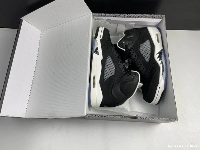 Rep Husky 5 JORDAN OREO CT4838-011 AIR 0824